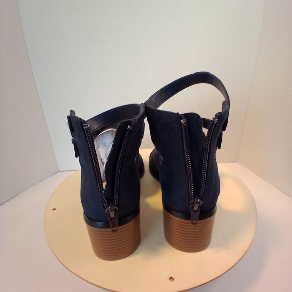 MONROE & MAIN Blue Peep Toe Block Heel Ankle Sandal Women's Size 7M - Picture 11 of 11